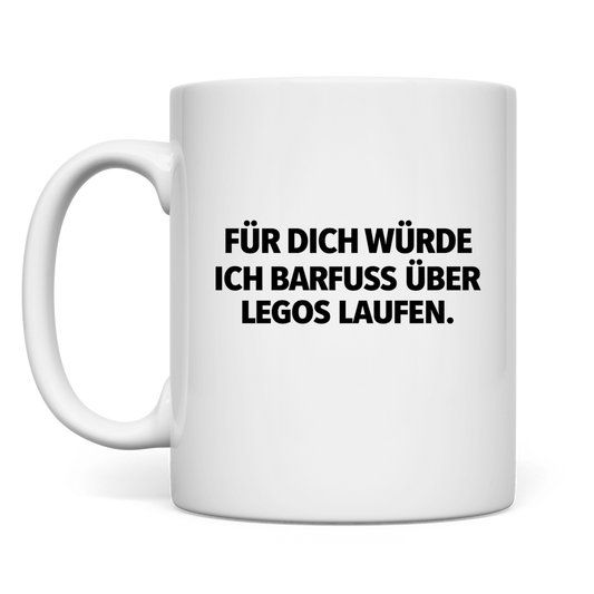 Barfuß über Legos  | Tasse
